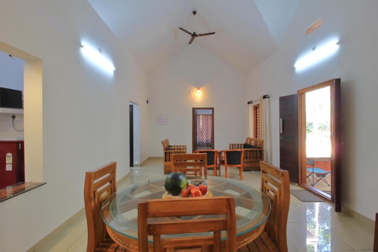 Tall Trees - Modern Forest Villa In Wayanad สุลต่านบาเทรี ภายนอก รูปภาพ